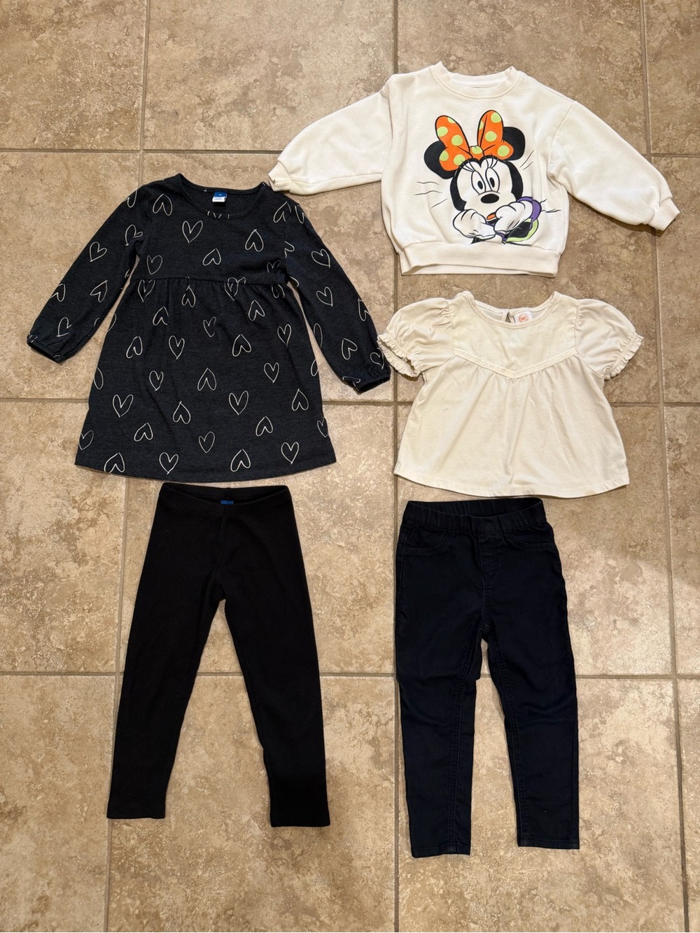 Girls 4T/4 Fall/Winter Bundle (Carter’s, Old Navy, Pekkle) - Picture 8 of 13